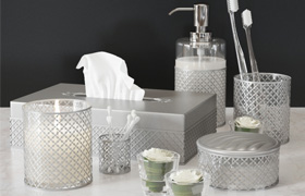 Set of luxury accessories for the bathroom from Florence Villari